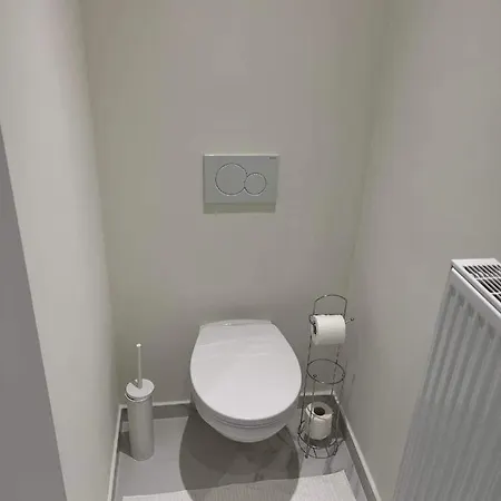 Prachtige In Centrum Met Badkamer !
