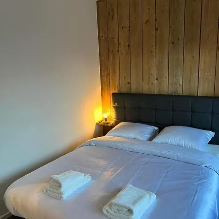 Prachtige In Centrum Met Badkamer ! Lägenhet *