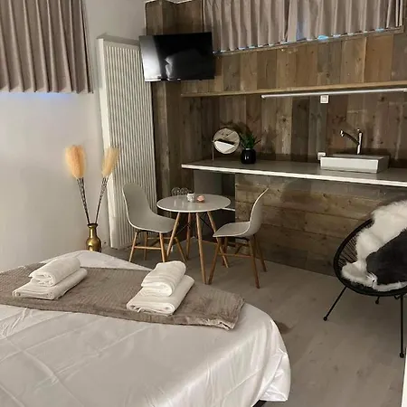 Prachtige In Centrum Met Badkamer ! * Brygge