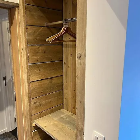 Apartment Prachtige In Centrum Met Badkamer ! *