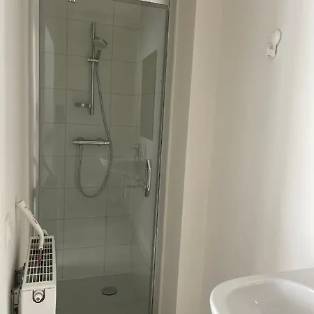 Prachtige In Centrum Met Badkamer !