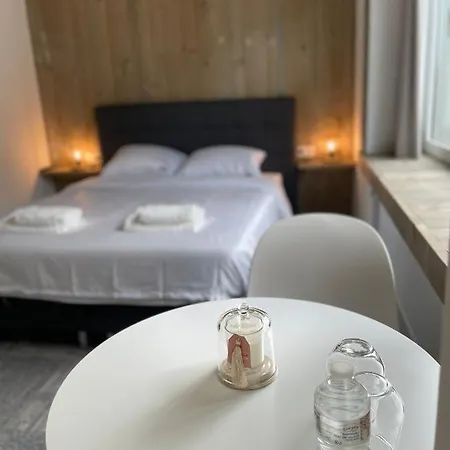 公寓 Prachtige In Centrum Met Badkamer !